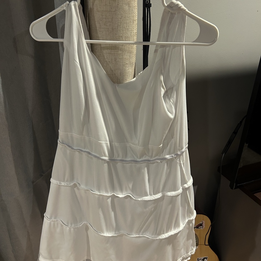 White Sleeveless Tiered Dress 🤍🤍